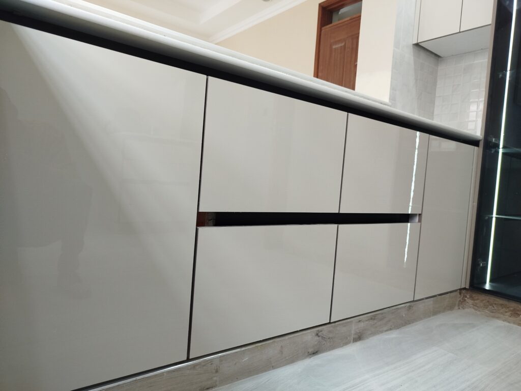 Kitchen Cabinets Installation Services